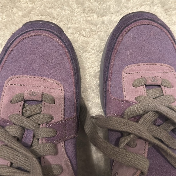 Beautiful sneakers sold!!!💯 - Picture 6 of 6